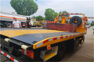 源汇区附近拖车电话号码服务